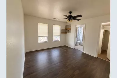 711 Kerley Street, Denton, TX 76205 - Photo 2