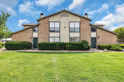 332 W Harwood Road #B, Hurst, TX 76054 - Photo 2