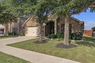 4013 Hunter Peak Rd, Fort Worth, TX 76262 - Photo 2