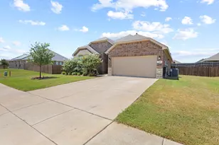 3507 Camden Creek Rd, Krum, TX 76249 - Photo 2