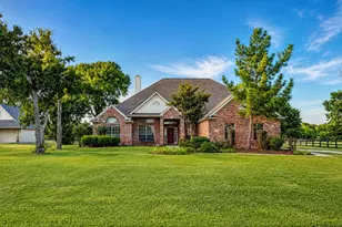 7517 Rodeo Dr, Denton, TX 76208 - Photo 2