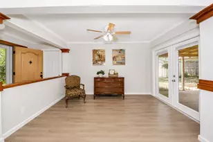 133 Oakhurst Dr, Bedford, TX 76022 - Photo 18