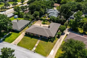 6808 Winchester Ct, Fort Worth, TX 76133 - Photo 36
