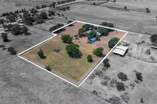 805 S Swanson Rd, Mineral Wells, TX 76067 - Photo 2