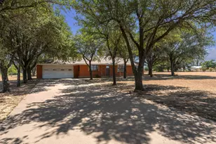 805 S Swanson Rd, Mineral Wells, TX 76067 - Photo 2