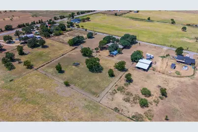 805 S Swanson Road, Mineral Wells, TX 76067 - Photo 30