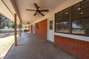 805 S Swanson Rd, Mineral Wells, TX 76067 - Photo 8