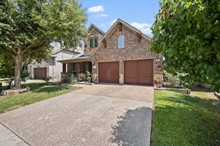 2528 Louis Ln, Lewisville, TX 75056 - Photo 2