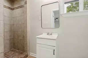 10641 Channel Dr, Dallas, TX 75229 - Photo 10
