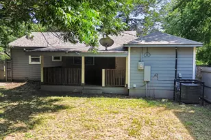 8323 Lapanto Ln, Dallas, TX 75227 - Photo 20