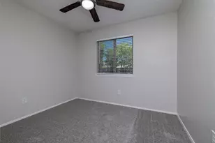 3615 Ravenhill Ln, Arlington, TX 76016 - Photo 32