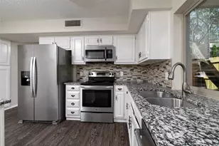 3615 Ravenhill Ln, Arlington, TX 76016 - Photo 20