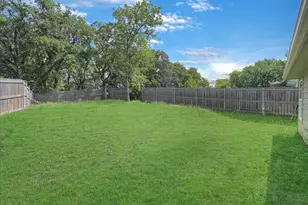 501 E Day St, Denison, TX 75021 - Photo 16