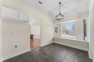 1064 The Meadows Pkwy, DeSoto, TX 75115 - Photo 8
