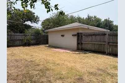 2507 Normont Circle, Fort Worth, TX 76103 - Photo 18
