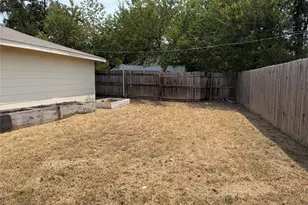 2509 Normont Cir, Fort Worth, TX 76103 - Photo 14