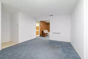 3605 Pleasant Run Rd, Irving, TX 75062 - Photo 8