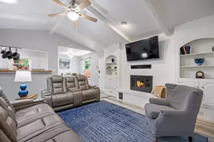 4825 Barnett St, Fort Worth, TX 76103 - Photo 10