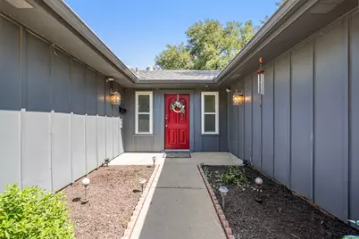 4825 Barnett Street, Fort Worth, TX 76103 - Photo 8