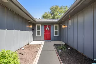4825 Barnett St, Fort Worth, TX 76103 - Photo 8