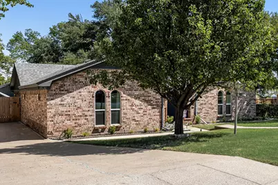 4825 Barnett Street, Fort Worth, TX 76103 - Photo 1