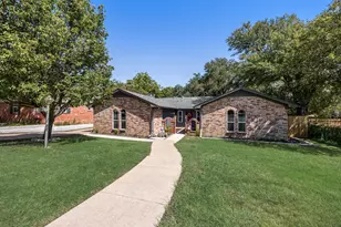 4825 Barnett St, Fort Worth, TX 76103 - Photo 6