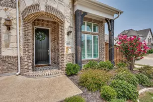 1935 Stamp Rd, Irving, TX 75062 - Photo 2
