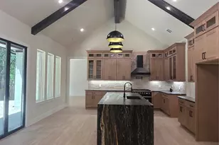 521 Glenwick Dr, DeSoto, TX 75115 - Photo 2