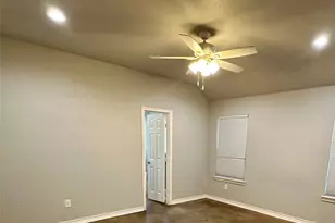 134 Dennis Dr, Azle, TX 76020 - Photo 12