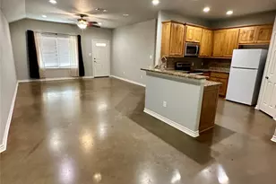 134 Dennis Dr, Azle, TX 76020 - Photo 4