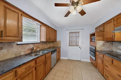 1003 Candlewood Drive, Allen, TX 75002 - Photo 10