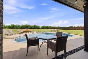 1056 Hickory Ln, Howe, TX 75459 - Photo 34