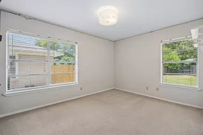 9077 Longmont Drive, Dallas, TX 75238 - Photo 20