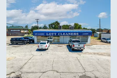 408 W Moore Avenue, Terrell, TX 75160 - Photo 2