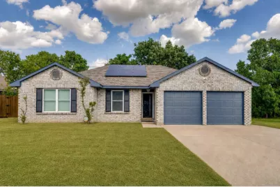 6411 Brooklawn Drive, Arlington, TX 76018 - Photo 1