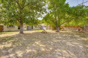 6411 Brooklawn Dr, Arlington, TX 76018 - Photo 34