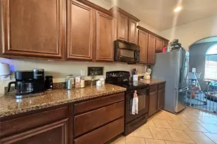 1017 Meadow Green Ct, Princeton, TX 75407 - Photo 16