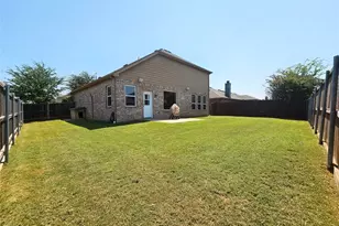 1017 Meadow Green Ct, Princeton, TX 75407 - Photo 8