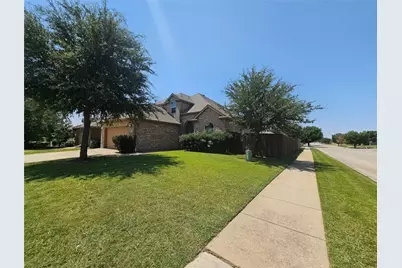 1017 Meadow Green Court, Princeton, TX 75407 - Photo 4