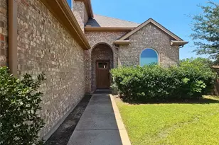 1017 Meadow Green Ct, Princeton, TX 75407 - Photo 4