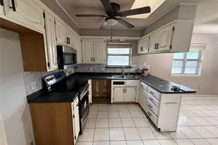 3406 NE 11th St, Mineral Wells, TX 76067 - Photo 10