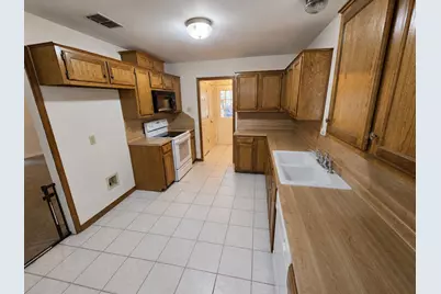 200 Lakewood Drive, Longview, TX 75604 - Photo 4