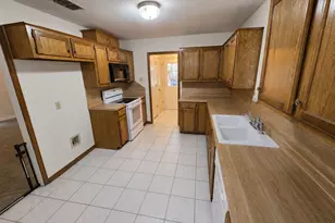 200 Lakewood Dr, Longview, TX 75604 - Photo 4