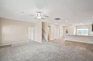 364 Ridgeland Oaks Dr, Fort Worth, TX 76120 - Photo 14