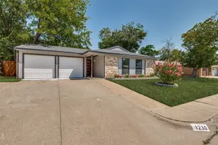 1230 Cielo Vista Dr, Grand Prairie, TX 75052 - Photo 2
