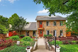 8261 Club Meadows Dr, Dallas, TX 75243 - Photo 2