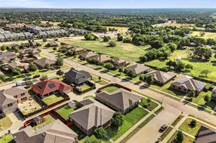 741 Jewelflower Dr, DeSoto, TX 75115 - Photo 4