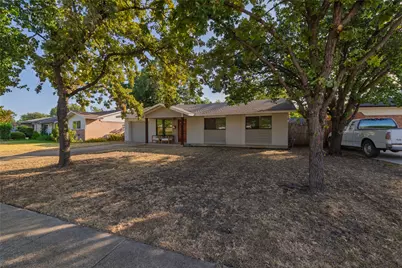 2906 Harvard Street N, Irving, TX 75062 - Photo 2