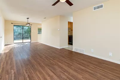 2906 Harvard Street N, Irving, TX 75062 - Photo 8
