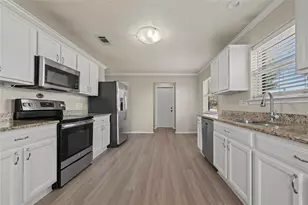 10805 Snow Pea Dr, Waco, TX 76708 - Photo 8